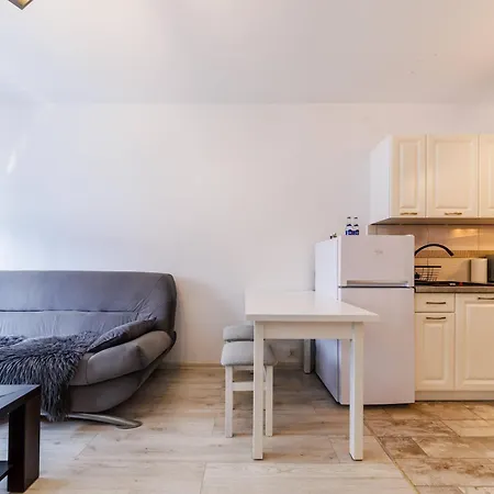 Cozy New Town Apartment- City Centre Rzeszow Exterior photo