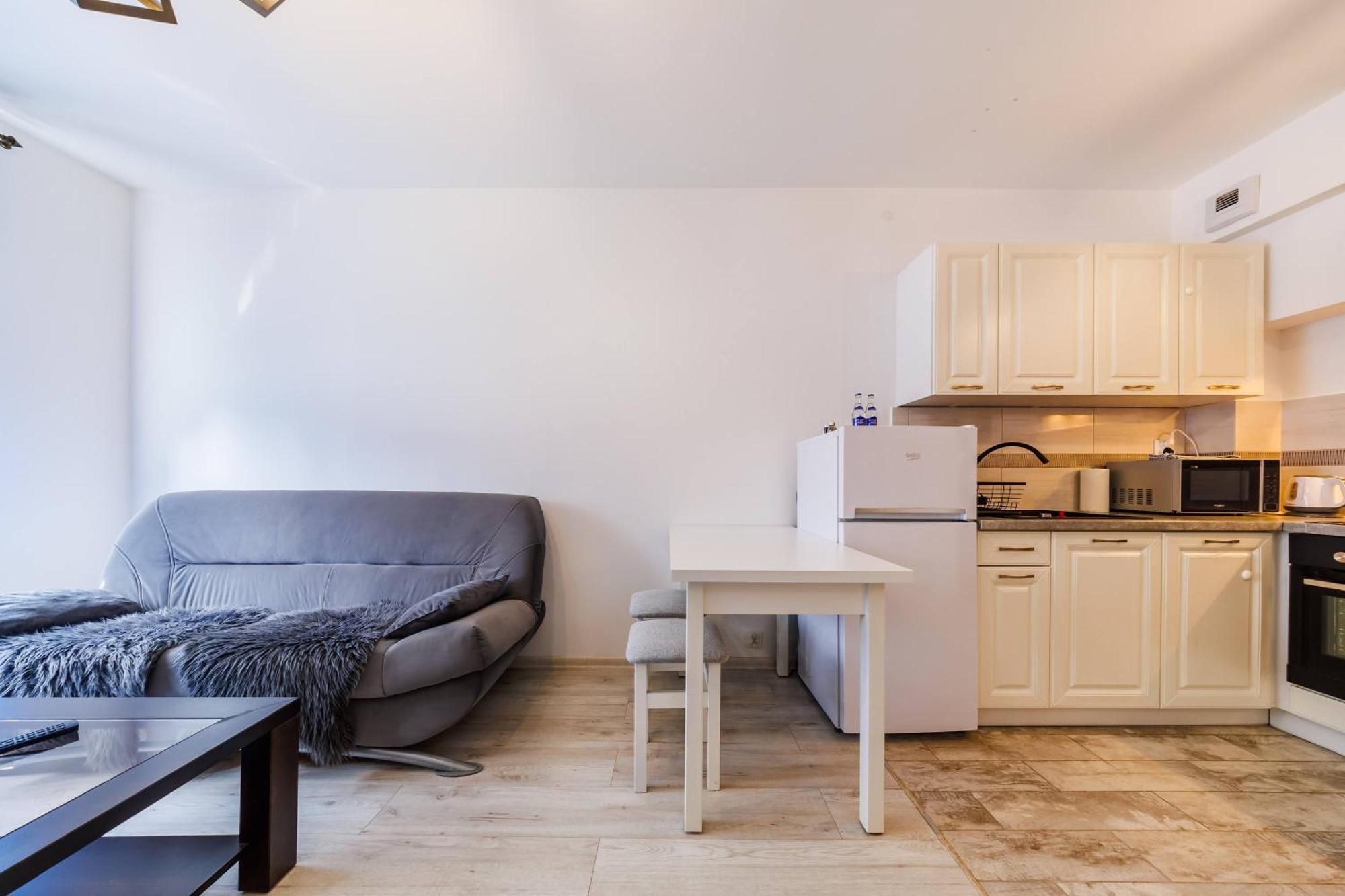 Cozy New Town Apartment- Centre Apartamento